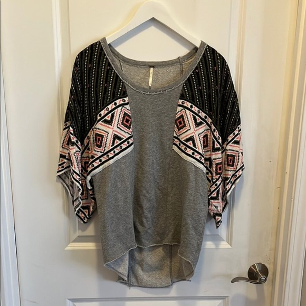 Free People Gray and Black Asymmetrical 3/4 Sleeve Tunic Excellent condition!